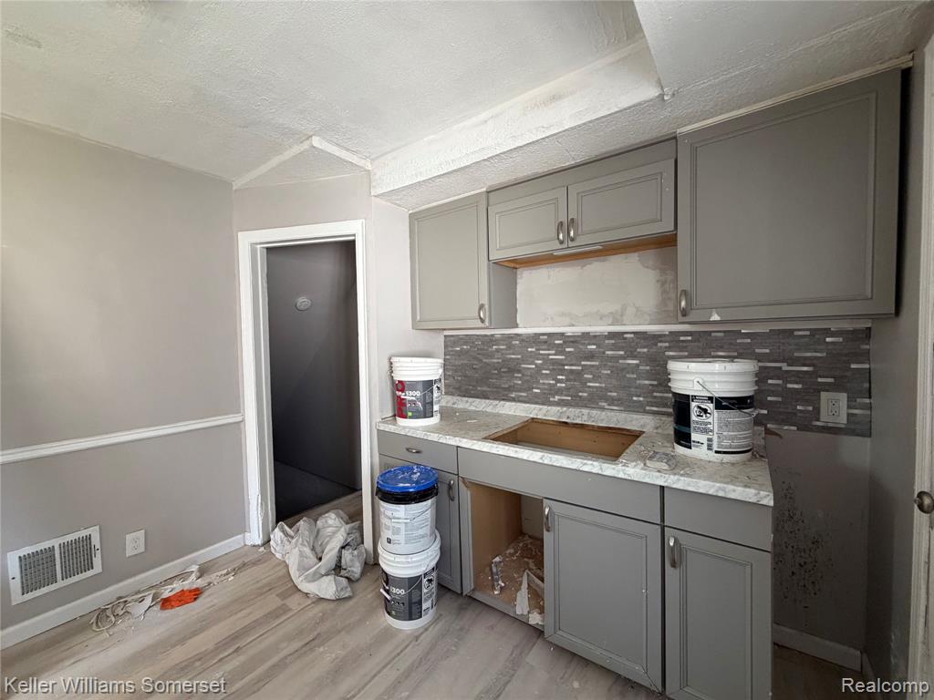 12930 Hayes Street, Detroit, MI 48205 — Photo 24