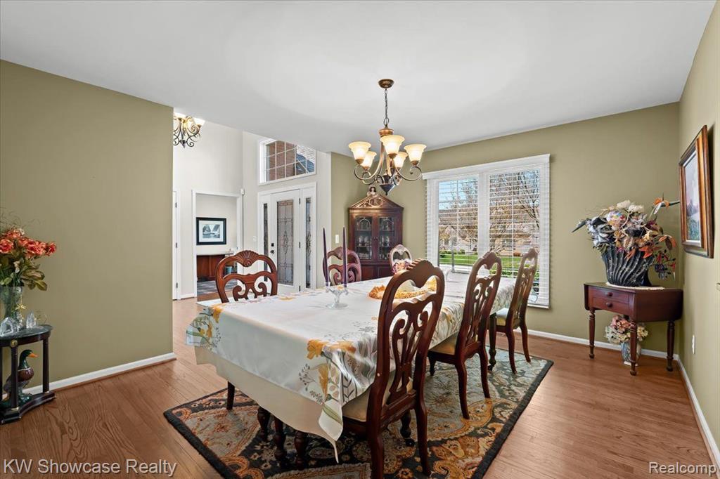 54771 GRENELEFE Circle E, South Lyon, MI 48178 — Photo 11