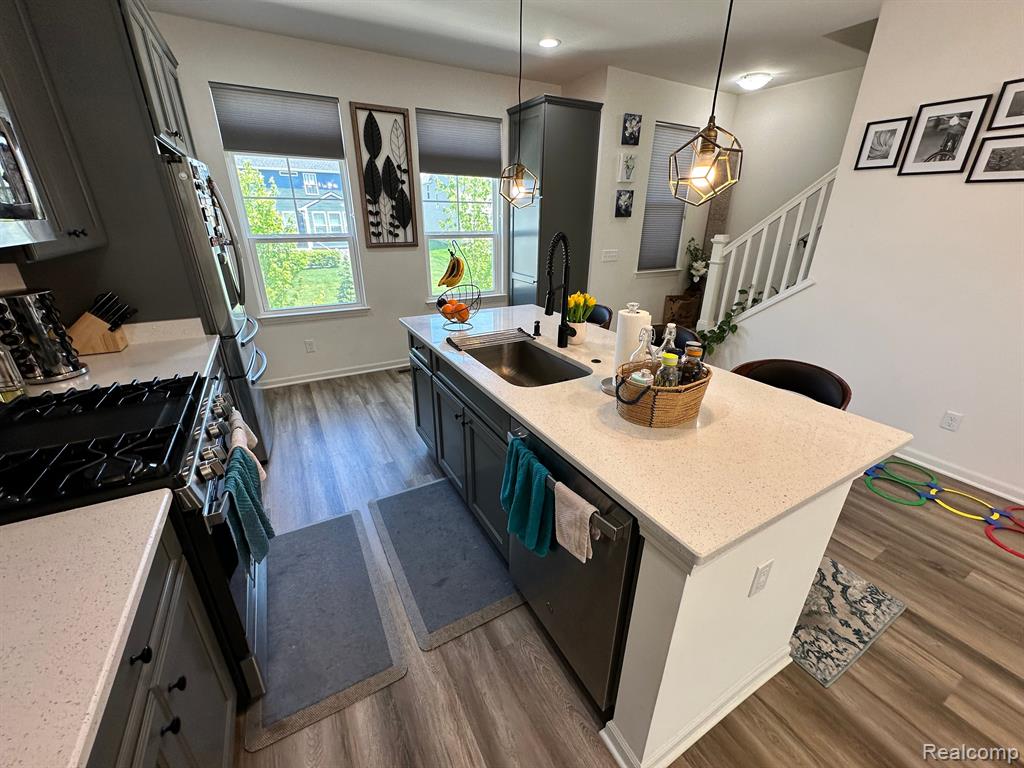 127 MONUMENT Lane, Wixom, MI — Photo 5