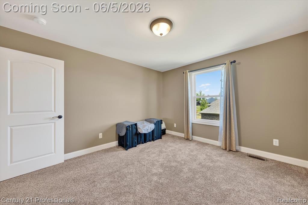 2212 Heidi Drive, Oxford, MI 48370 — Photo 35