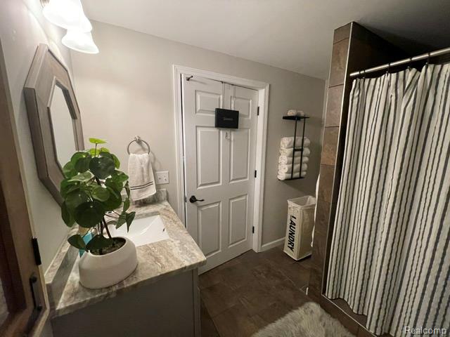 5827 Woodfield Parkway, Grand Blanc, MI 48439 — Photo 85