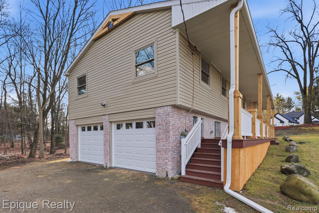 4563 Clifford Road, Brighton, MI 48116 — Photo 40