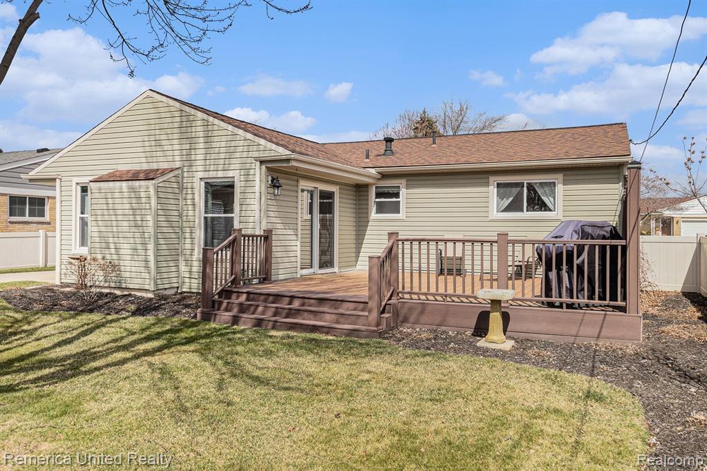 40563 ORANGELAWN Avenue, Plymouth, MI 48170 — Photo 24