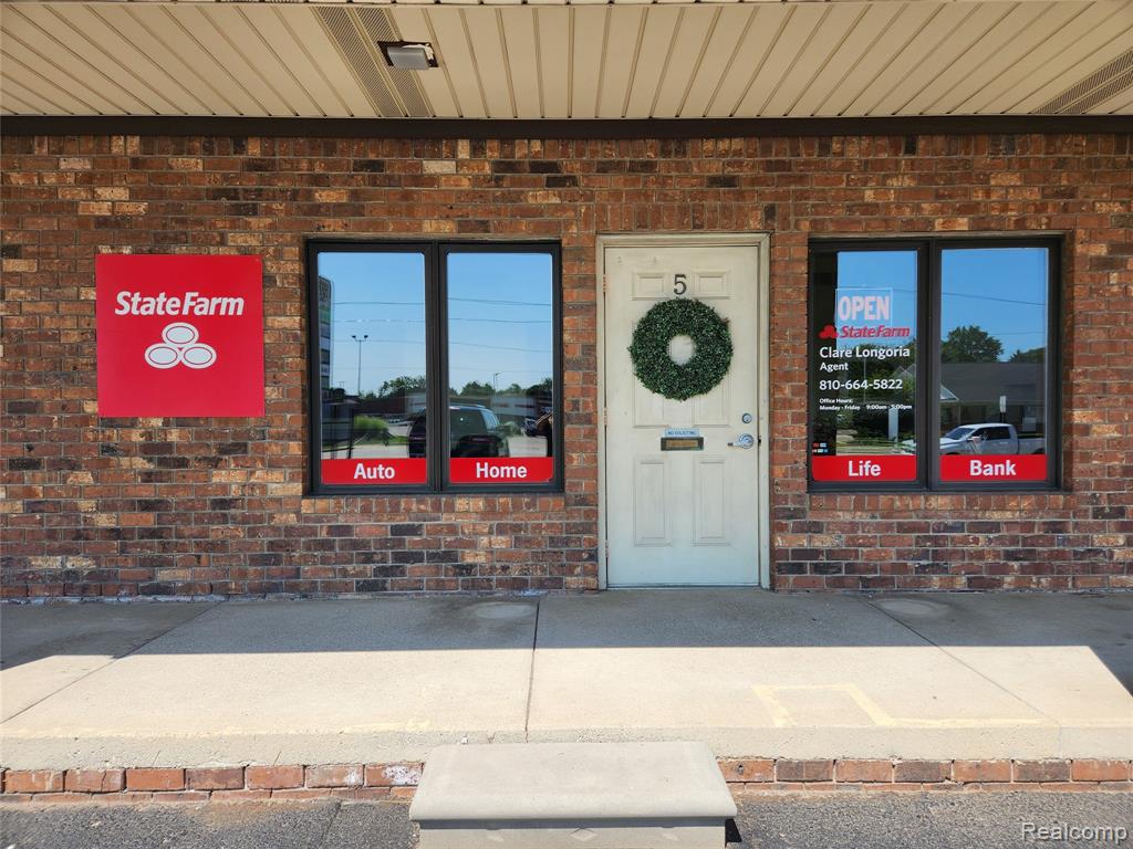 814 S Main Street, Lapeer, MI 48446 — front exterior