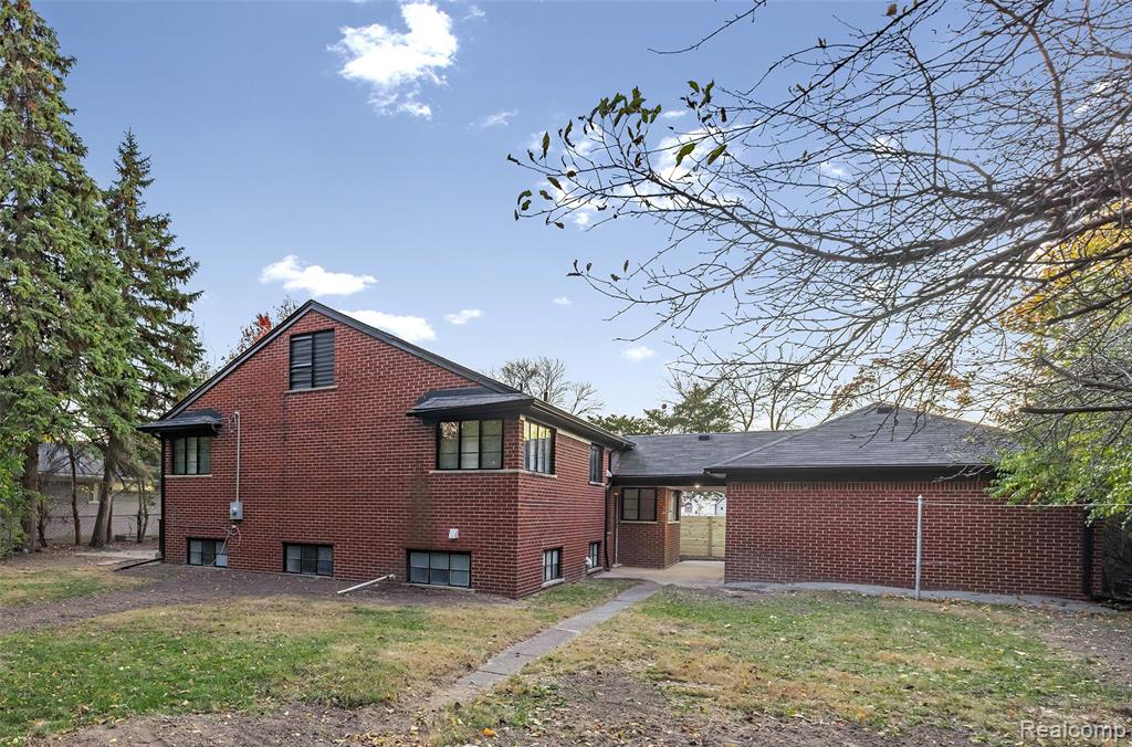 17240 Pontchartrain Blvd, Detroit, MI 48203 — Photo 51