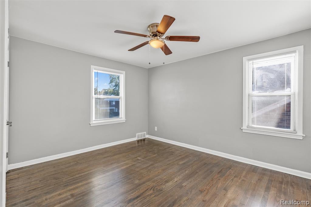 8620 W 7 Mile Road, Detroit, MI 48221 — Photo 11