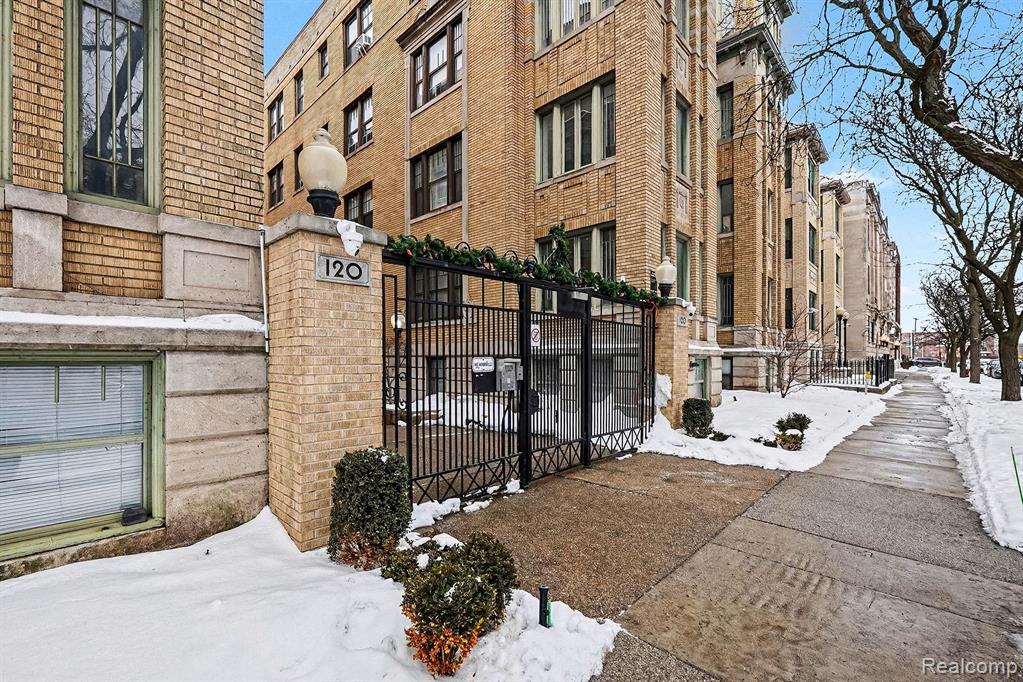120 Seward Street, 108, Detroit, MI 48202 — Photo 3