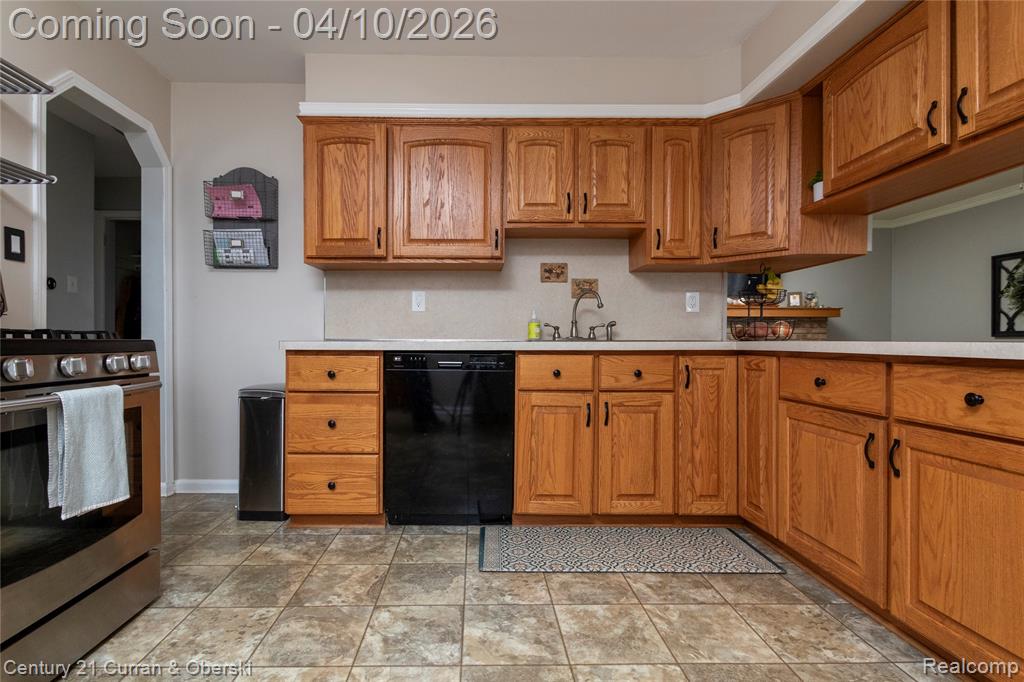 9625 Ruth Avenue, Allen Park, MI 48101 — Photo 18