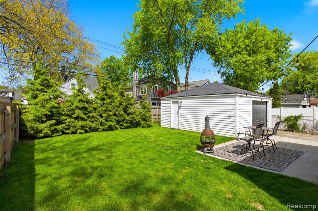2705 Gardner Avenue, Berkley, MI 48072 — Photo 49