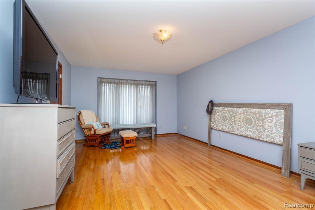 45515 EMERALD FOREST Drive, Novi, MI — Photo 28