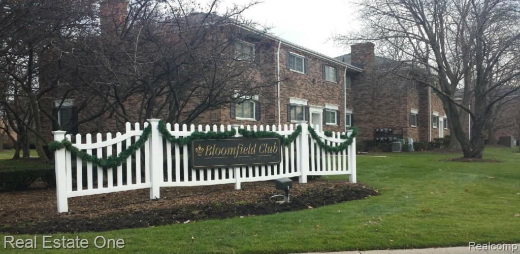 780 E Fox Hills Drive, Bloomfield Hills, MI 48304 — Photo 4