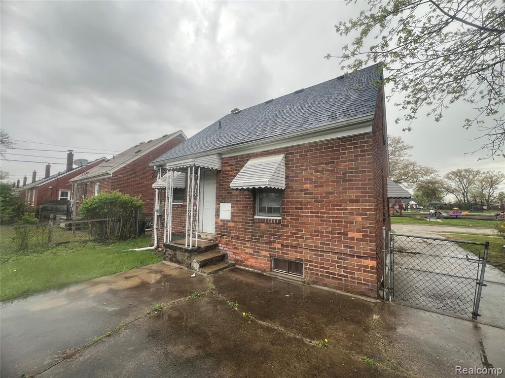 21341 Reimanville Avenue, Ferndale, MI 48220 — Photo 4