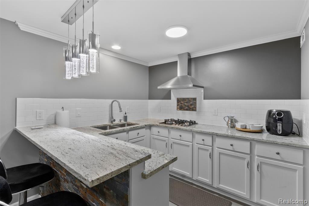48938 Running Trout Lane, Northville, MI — Photo 33