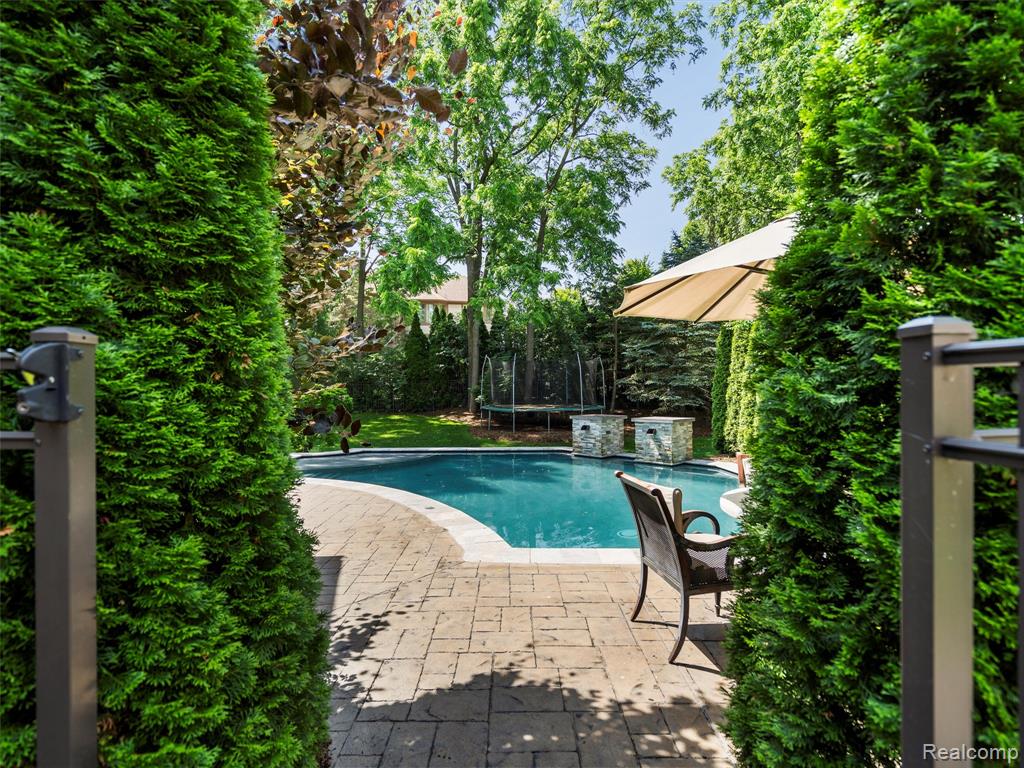 5657 Greenhill Drive, Troy, MI 48098 — Photo 64