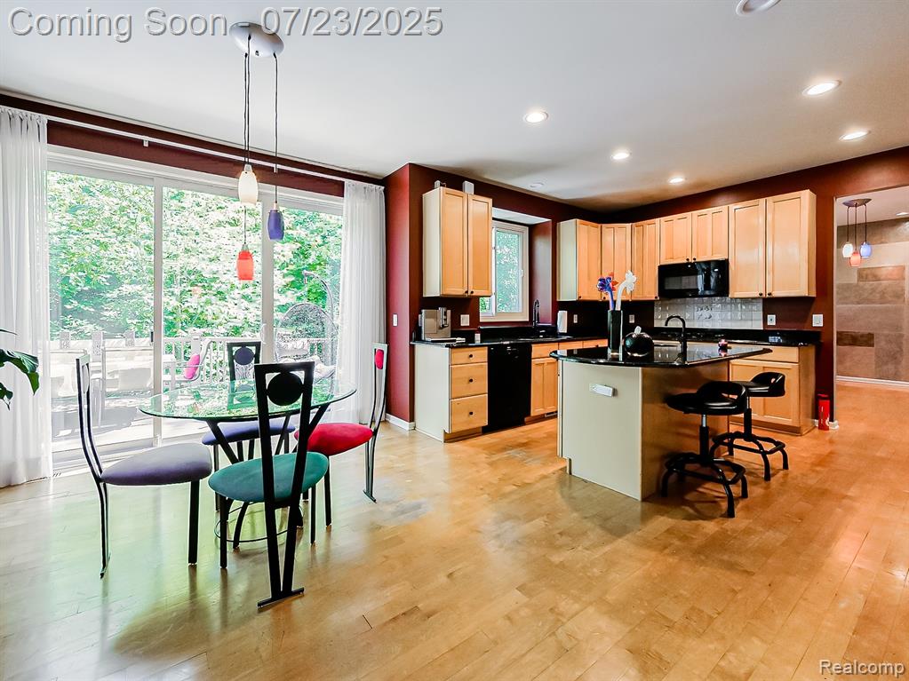 6590 Pembridge Hill, West Bloomfield, MI — Photo 11