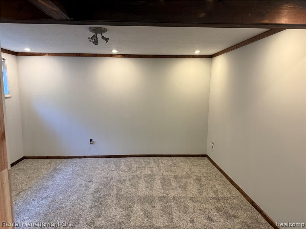 7621 Thornwood Street, Canton, MI 48187 — Photo 16