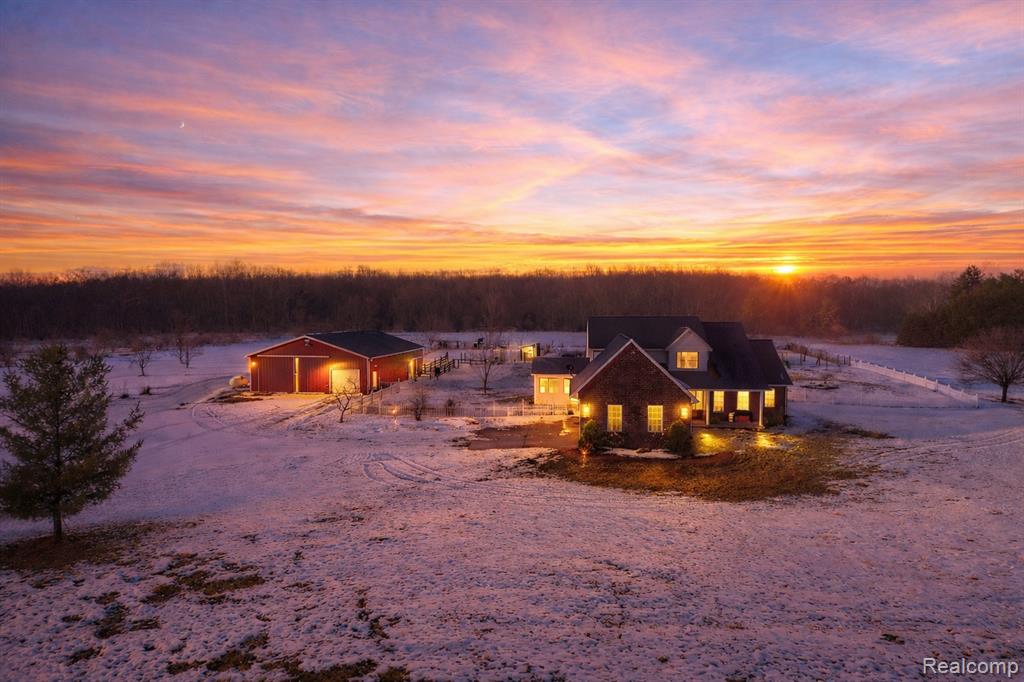 4002 Harbor Place Drive, Saint Clair Shores, MI, 48080