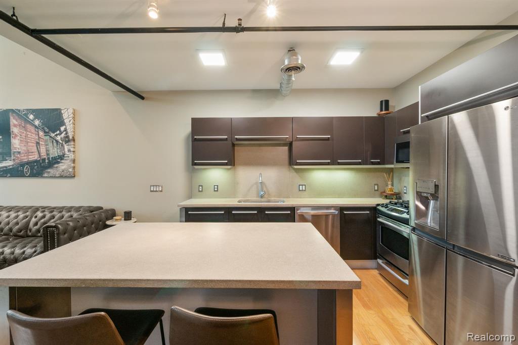614 S TROY Street, 202, Royal Oak, MI 48067 — Photo 4
