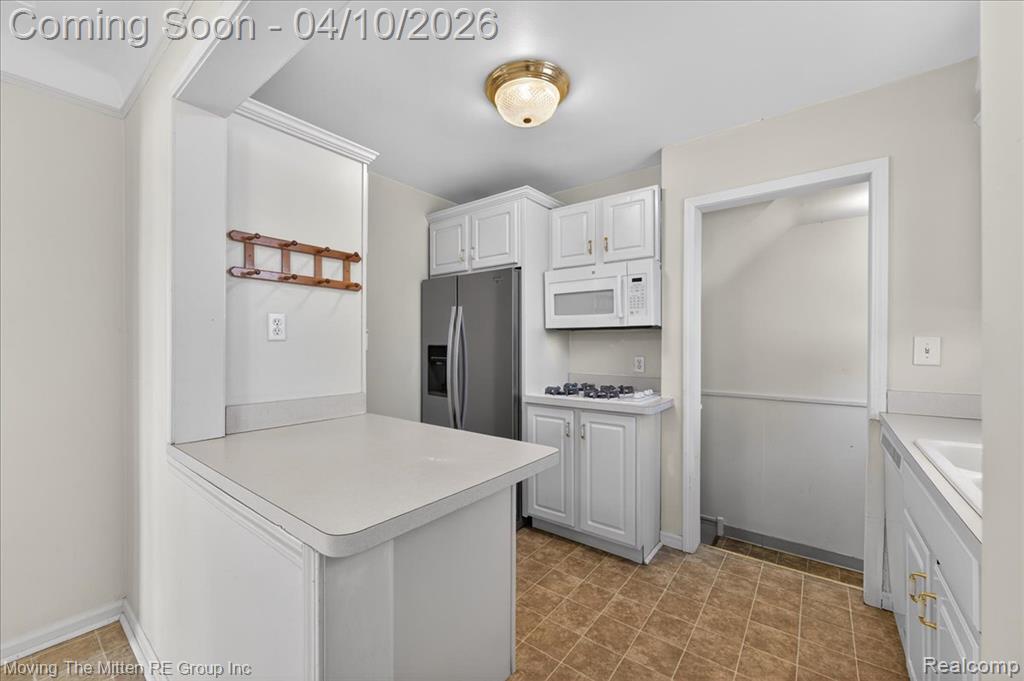 7134 Robinson Avenue, Allen Park, MI 48101 — Photo 10