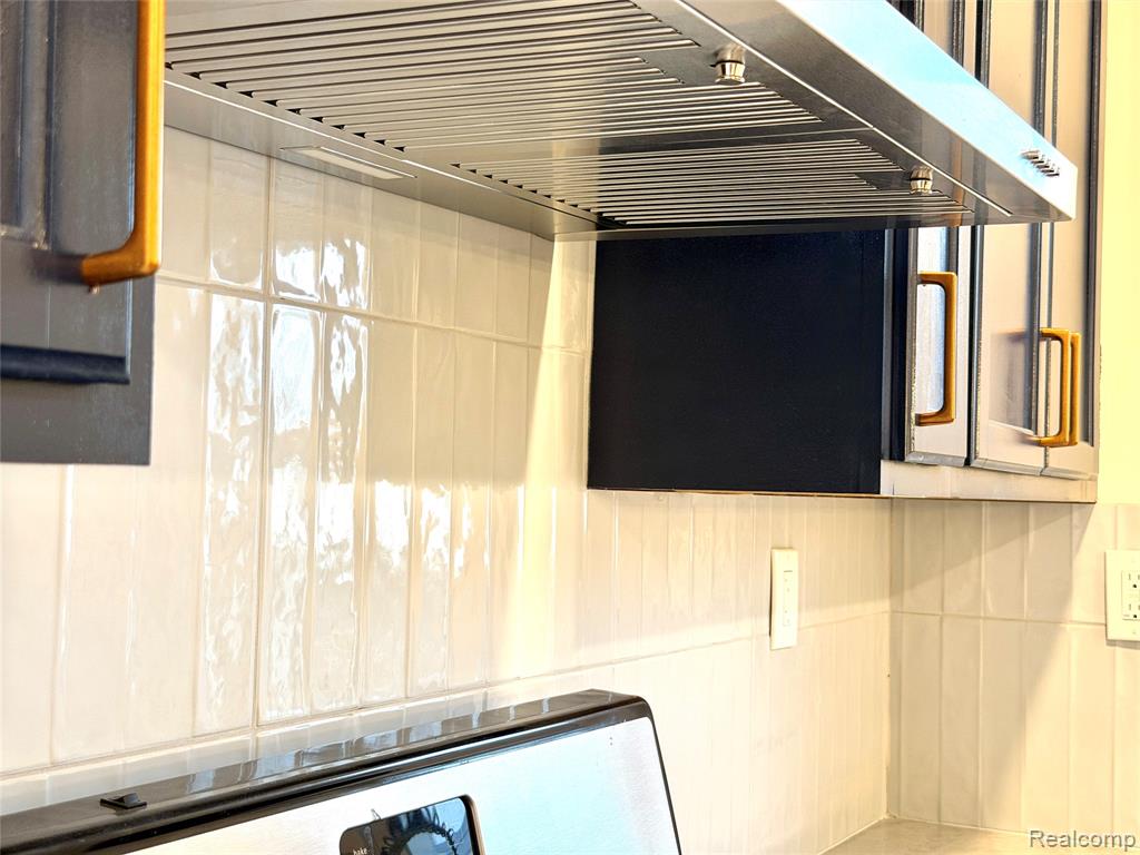 2256 Tuxedo Street, Detroit, MI, 48206