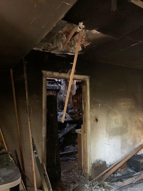 733 CADILLAC Street, Flint, MI 48504 — Photo 3