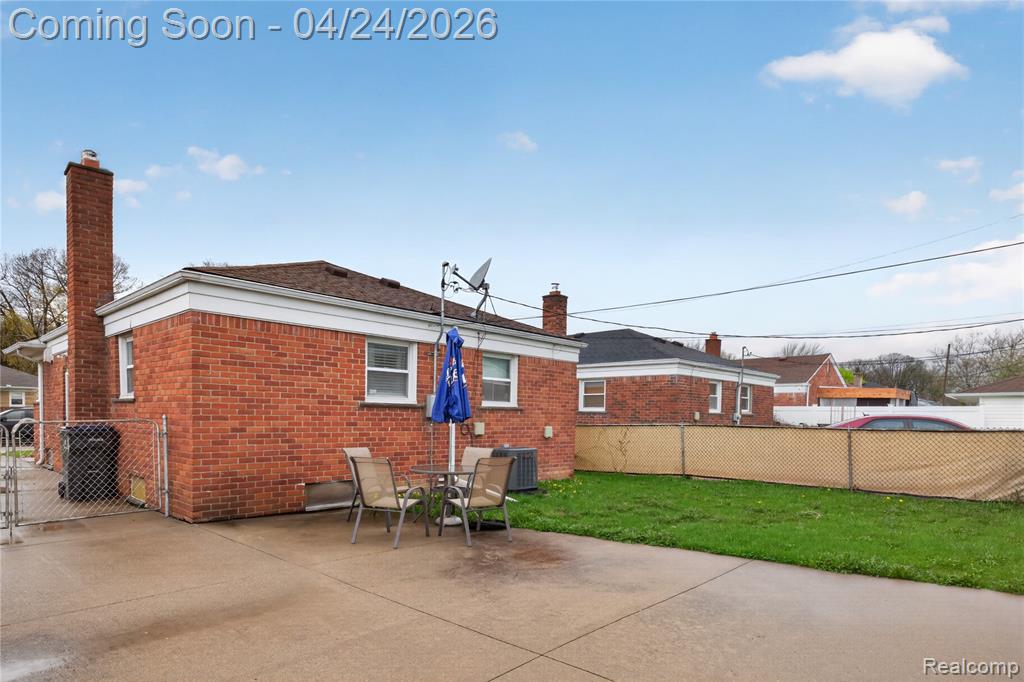 30242 Taylor Street, Saint Clair Shores, MI 48082 — Photo 2