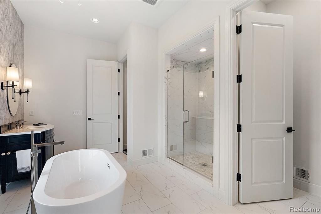 69356 LAKE POINT Court, Bruce, MI 48065 — Photo 26