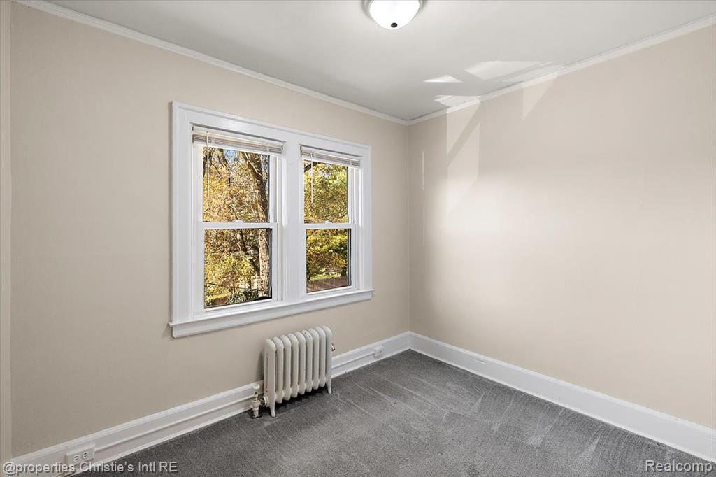 829 Beaconsfield Ave, Grosse Pointe Park, MI 48230 — Photo 31