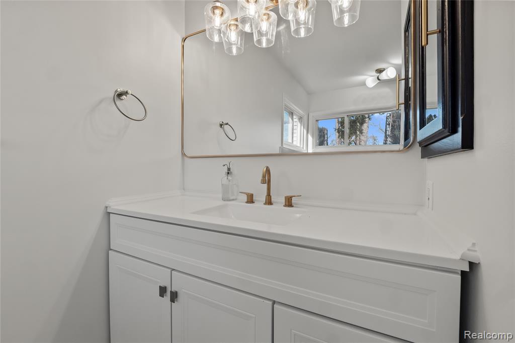 6440 Andersonville Road, Waterford, MI 48329 — Photo 19