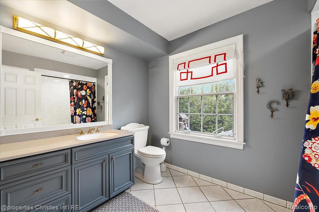 2684 Bradway Boulevard, Bloomfield Hills, MI 48301 — Photo 43