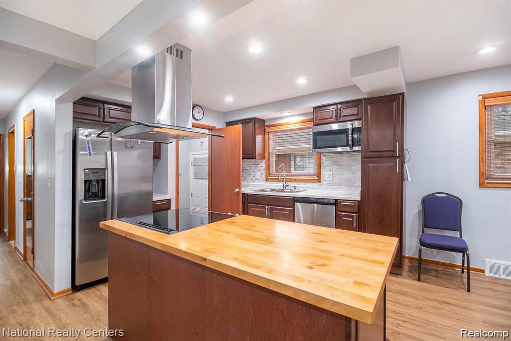 4001 Roosevelt Boulevard, Dearborn Heights, MI 48125 — Photo 6