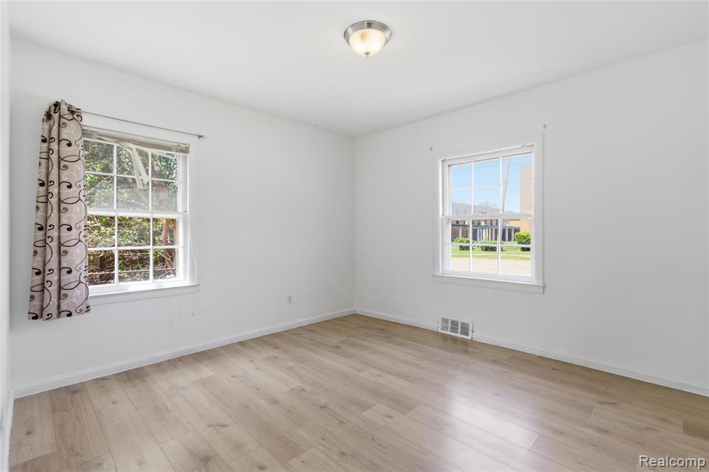 8238 Fisher Avenue, Warren, MI 48089 — Photo 5