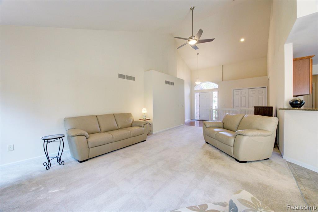 1146 ANDOVER Circle, Commerce Twp, MI 48390 — Photo 6