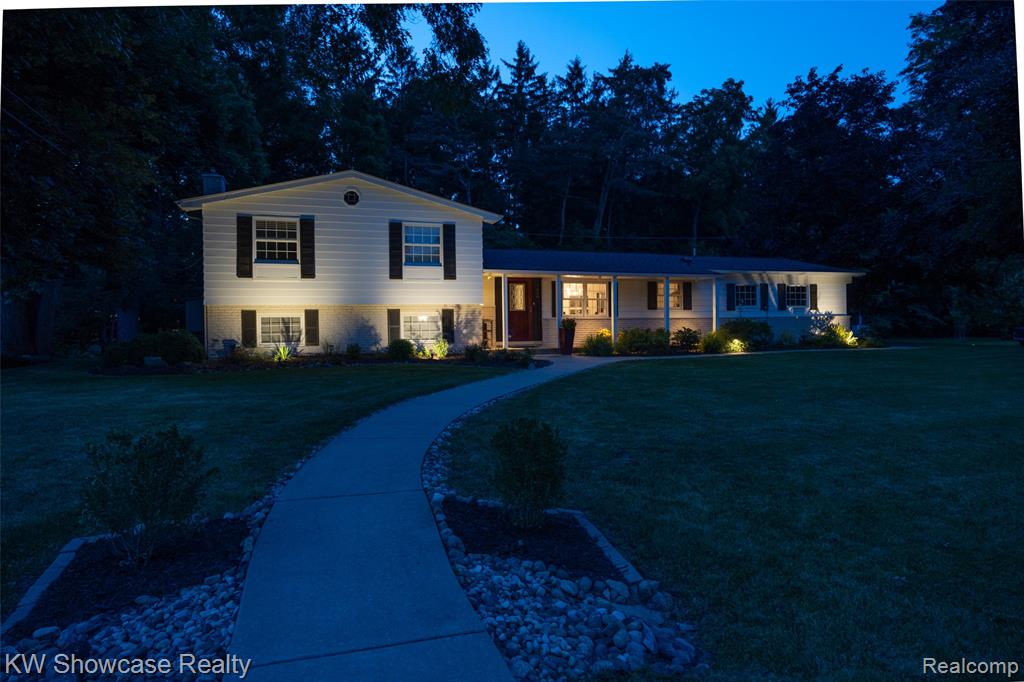 7000 Pebblecreek Road, West Bloomfield, MI — Photo 24