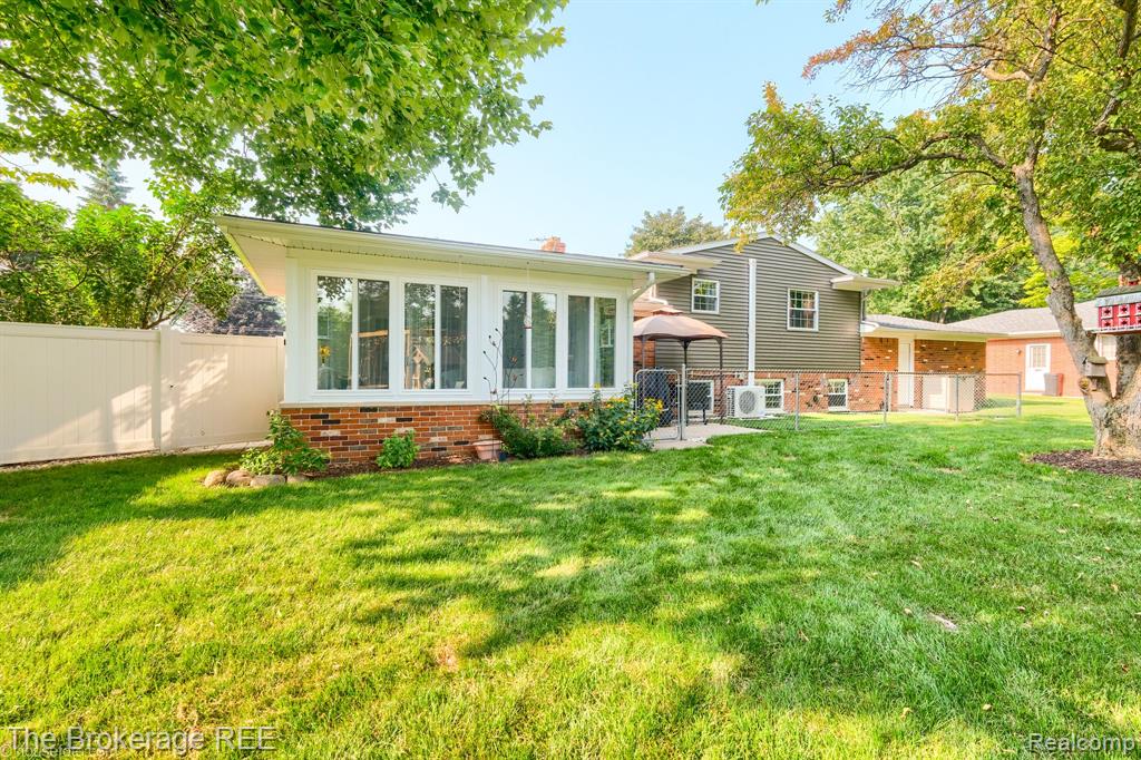 9404 E Lippincott Boulevard, Davison, MI 48423 — Photo 58