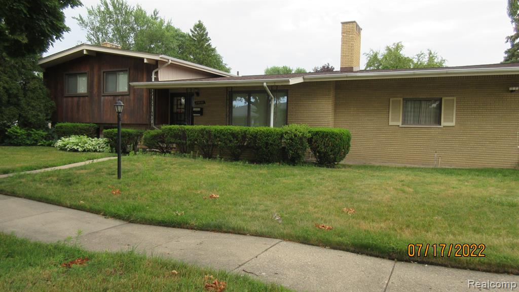 29497 GERALDINE Drive, Warren, MI 48093