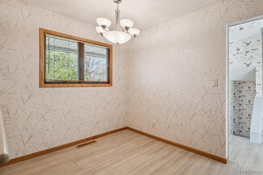 3958 NAPIER Road, Canton, MI 48187 — Photo 8