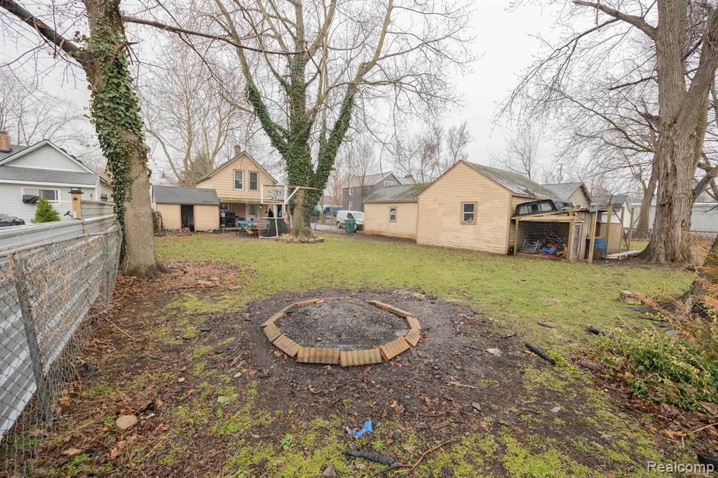 8908 AUGUSTA Street, Willis, MI 48191 — Photo 23