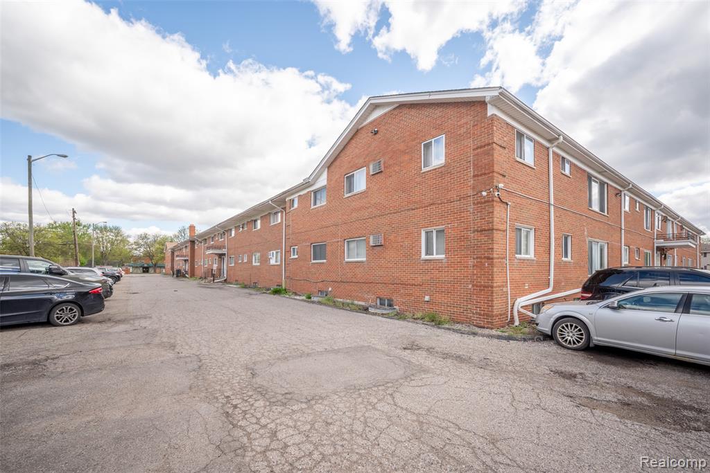 25301 5 Mile Road, 227, Redford, MI 48239 — Photo 6