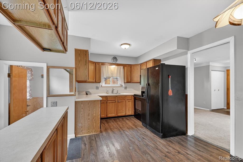 1616 Connie Avenue, Madison Heights, MI 48071 — Photo 8