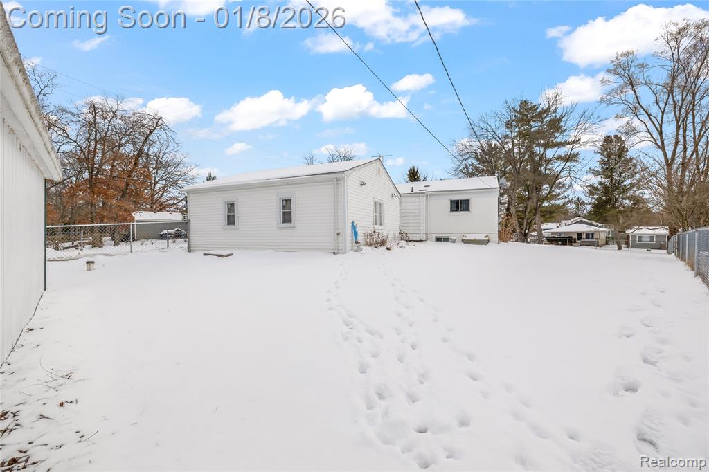 8980 Mayfred Drive, Pinckney, MI 48169 — Photo 4