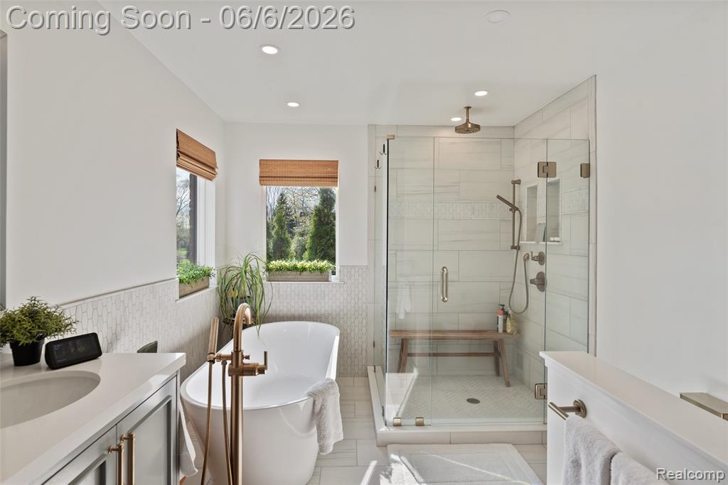 2167 Mayfair Drive, White Lake, MI 48383 — Photo 20