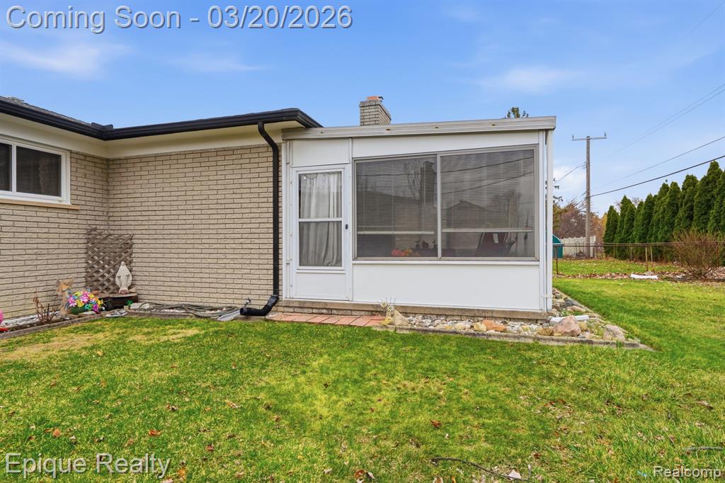 4272 Gunther Drive, Sterling Heights, MI 48310 — Photo 27