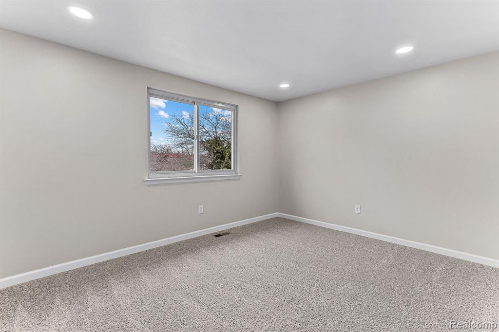 41639 METALINE Drive, Canton, MI 48187 — Photo 33