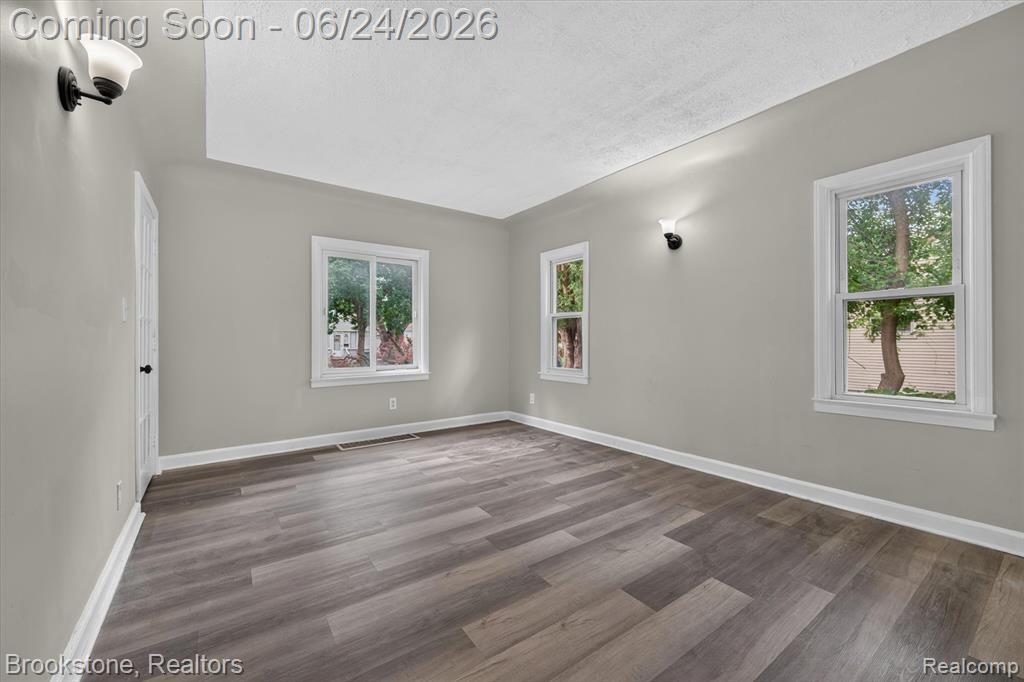 7203 Orchard Avenue, Warren, MI 48091 — Photo 10