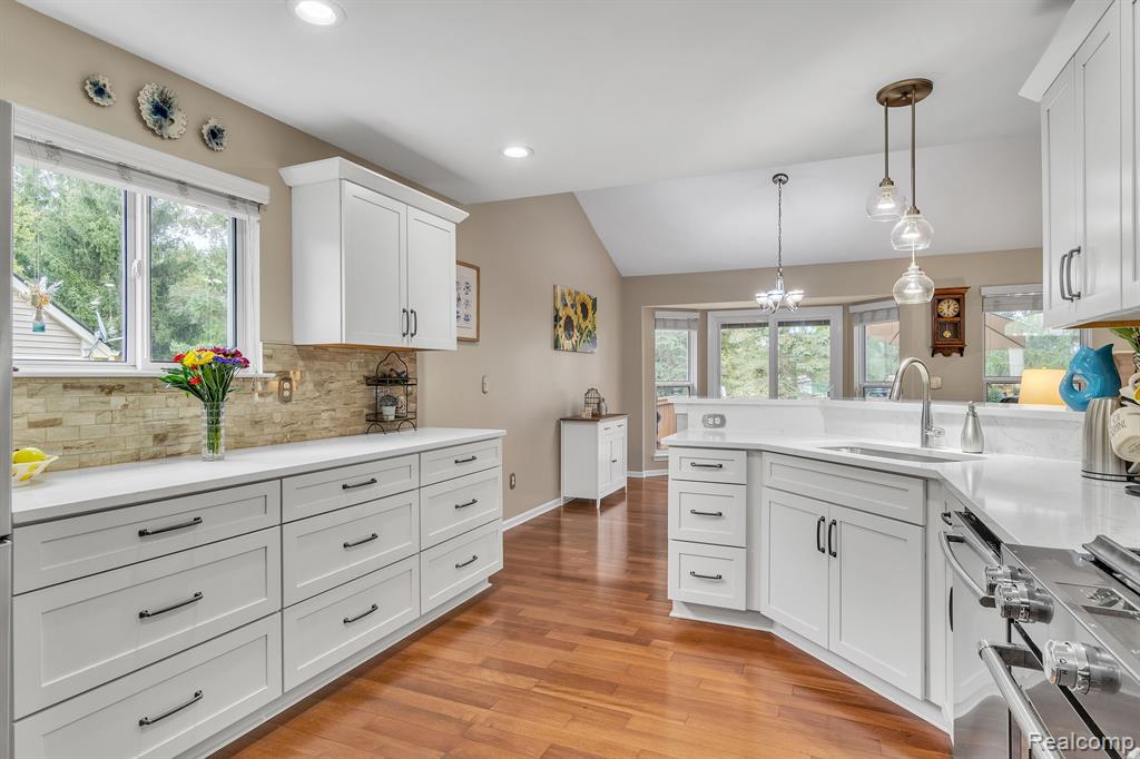 1134 Andover Circle, Commerce Twp, MI 48390 — Photo 17