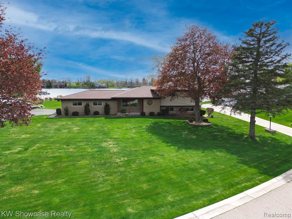 9145 SANDY RIDGE Drive, White Lake, MI — Photo 2