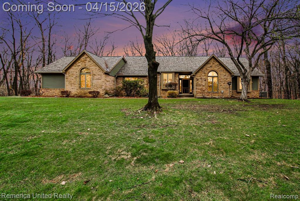 5440 Glenway Drive, Brighton, MI 48116 — front exterior