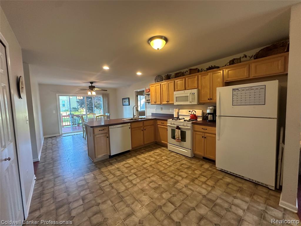 60 Old Carriage Lane, Lapeer, MI 48446 — Photo 21