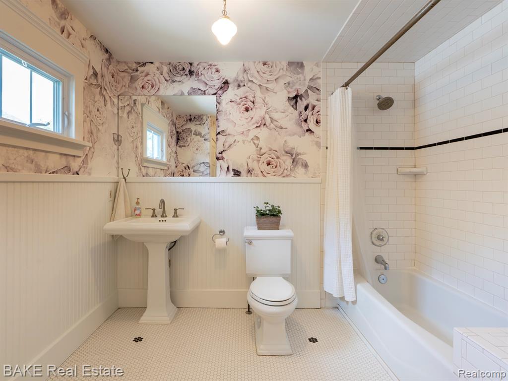 824 Forest Avenue, Plymouth, MI 48170 — Photo 51
